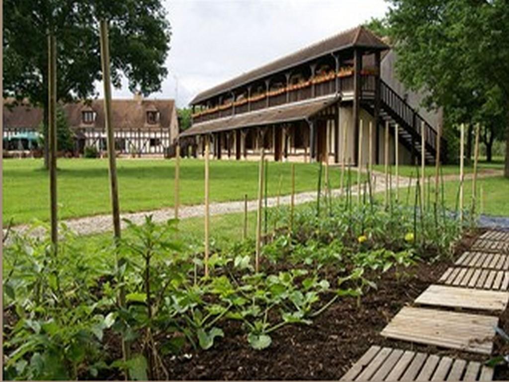 L'Oree Des Chenes, The Originals Relais Hotel La Ferté-Saint-Aubin Exterior photo